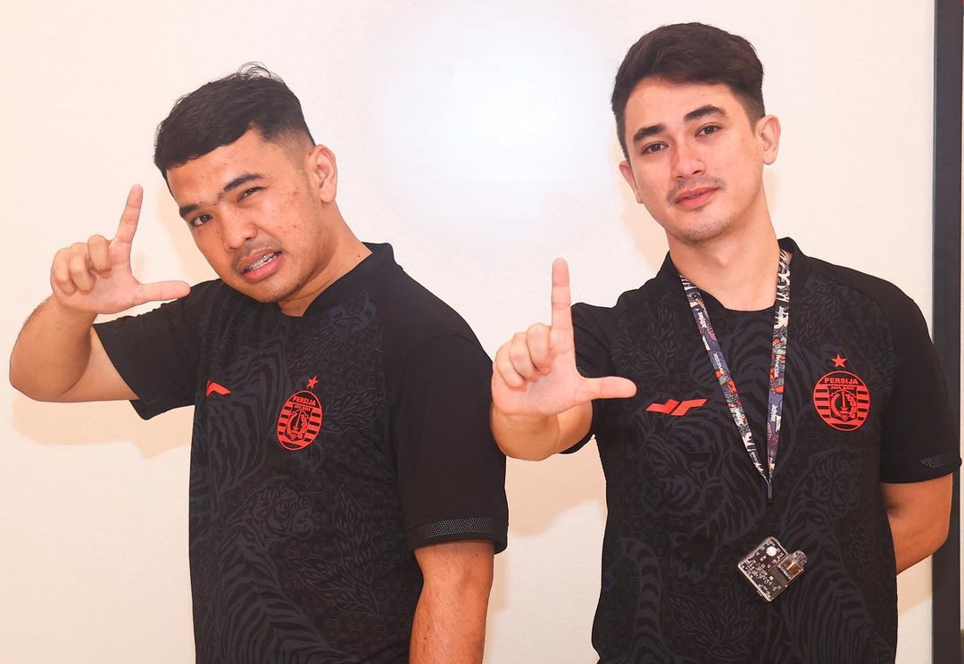 Putra Siregar dan artis Rico Valentino Putra Siregar dan artis Rico Valentino