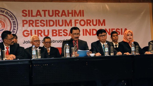 forum-guru-besar-imbau-sivitas-akademika-hindari-menggiring-opini-elektoral-1_169