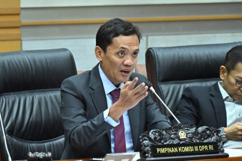 Wakil_Ketua_Komisi_III_DPR_RI_Habiburokhman-1024x683